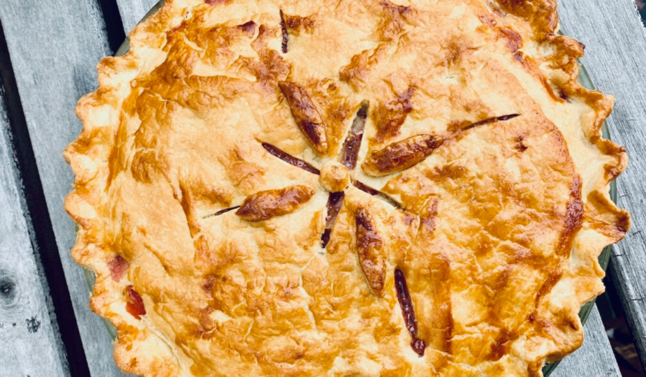 Rustic Strawberry Rhubarb Pie