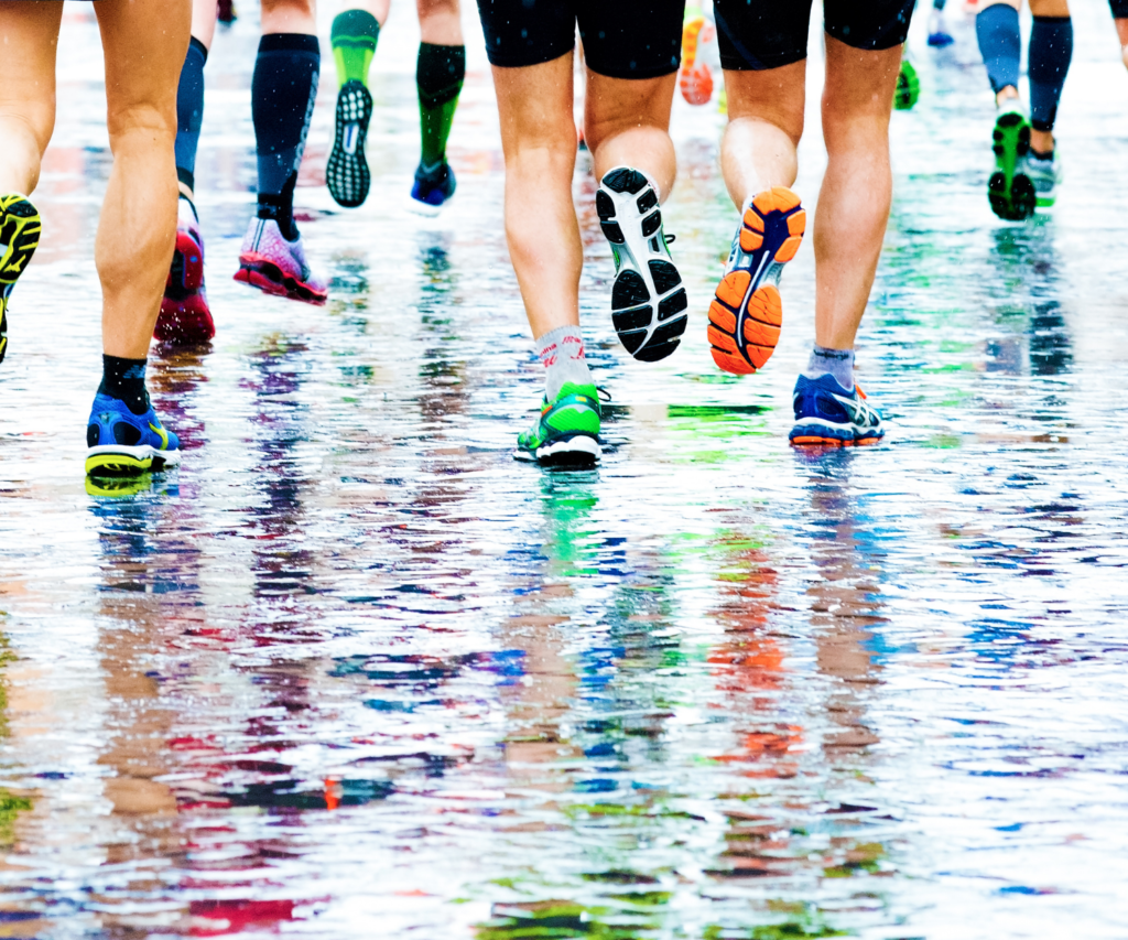 people running a marathon